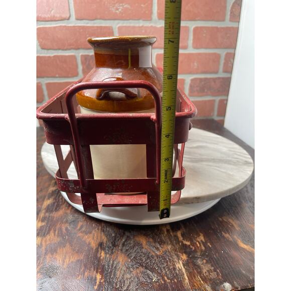 Vintage Farmhouse Stoneware Creamer Set 2 Mini Milk Jugs & Red Metal Caddy - Picture 4 of 10